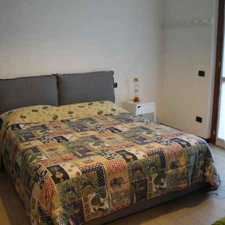 Casa Vacanze Da Riki Appartamento 1 페스키에라델가르다 외부 사진