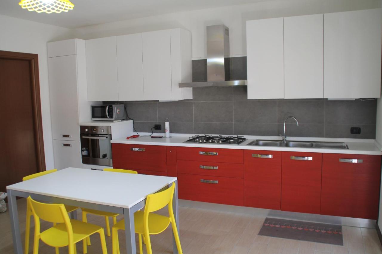 Casa Vacanze Da Riki Appartamento 1 페스키에라델가르다 외부 사진